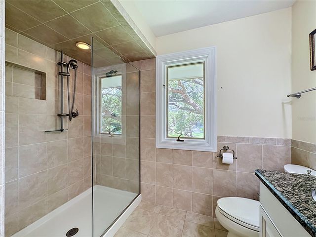 8005 17TH AVENUE W, Bradenton, FL 34209