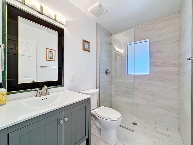 8005 17TH AVENUE W, Bradenton, FL 34209
