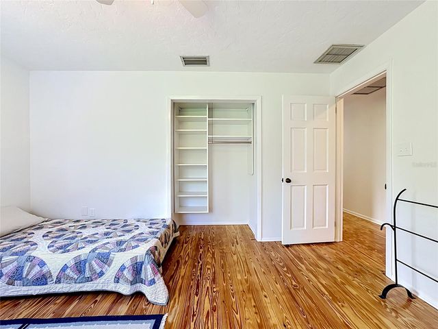 8005 17TH AVENUE W, Bradenton, FL 34209