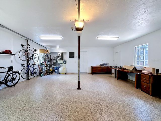 8005 17TH AVENUE W, Bradenton, FL 34209