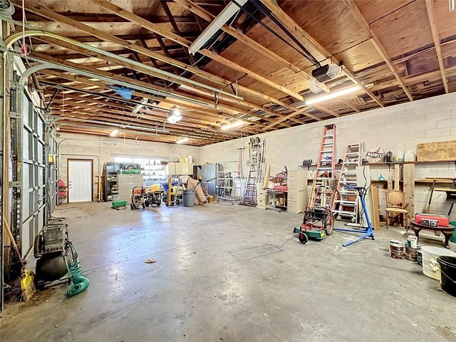 8005 17TH AVENUE W, Bradenton, FL 34209