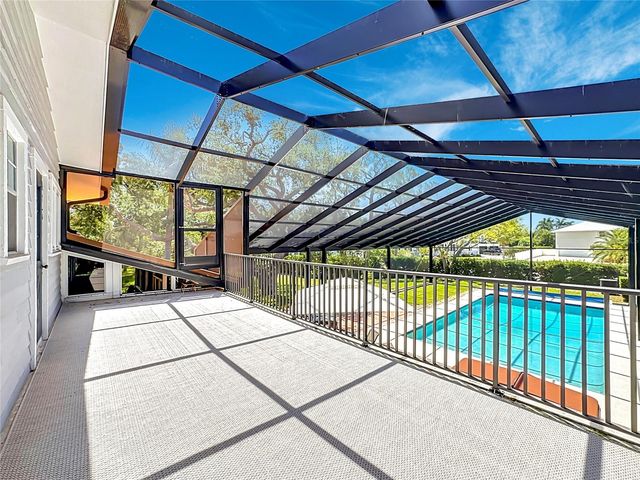 8005 17TH AVENUE W, Bradenton, FL 34209