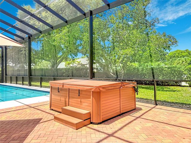 8005 17TH AVENUE W, Bradenton, FL 34209