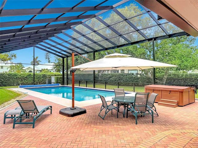 8005 17TH AVENUE W, Bradenton, FL 34209