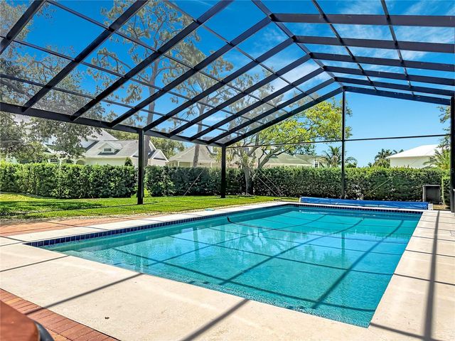 8005 17TH AVENUE W, Bradenton, FL 34209