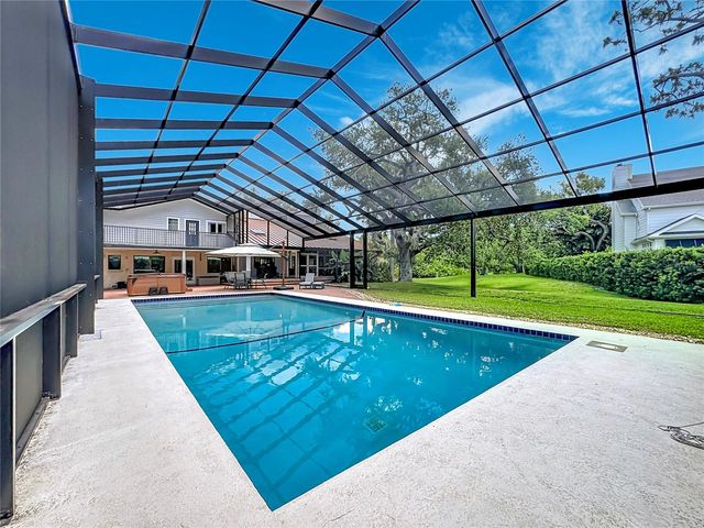 8005 17TH AVENUE W, Bradenton, FL 34209
