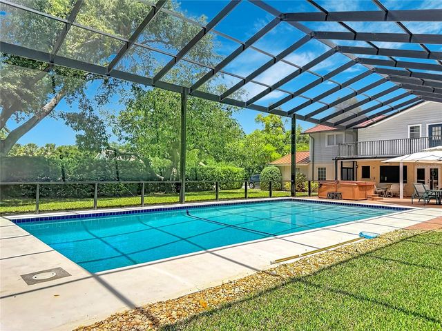 8005 17TH AVENUE W, Bradenton, FL 34209