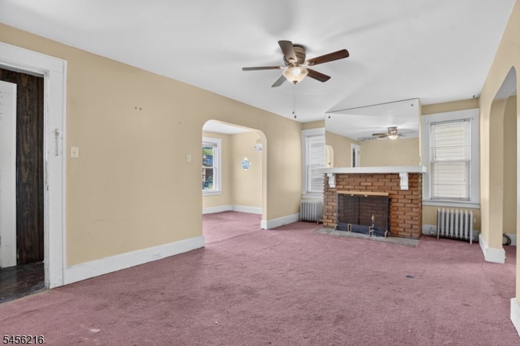 292 N Maple Ave, East Orange City, NJ 07017 — photo 3