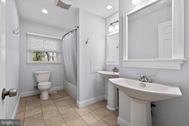 73 GREENVALE, Cherry Hill, NJ 08034