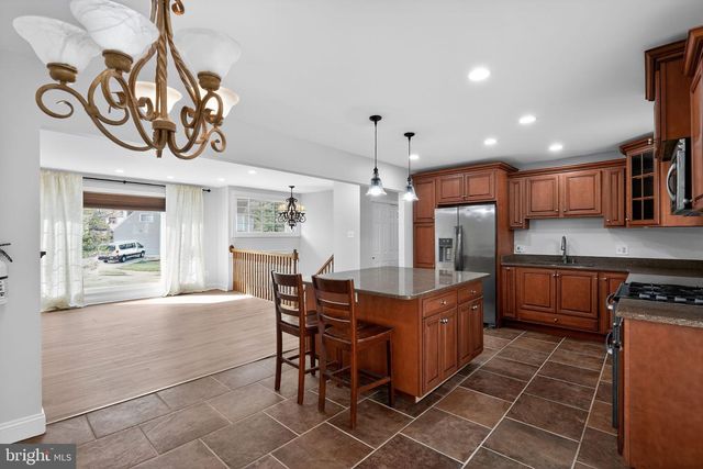 73 GREENVALE, Cherry Hill, NJ 08034