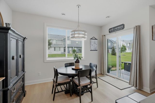 1723 Southpoint Lane, Hudson, WI 54016