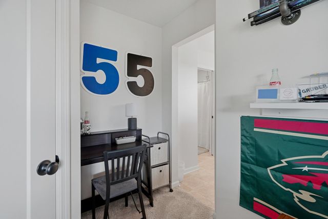 1723 Southpoint Lane, Hudson, WI 54016