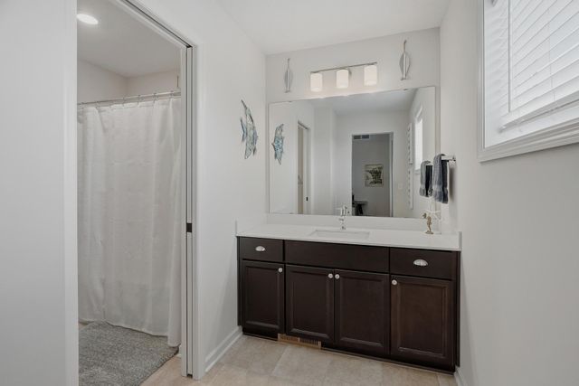1723 Southpoint Lane, Hudson, WI 54016
