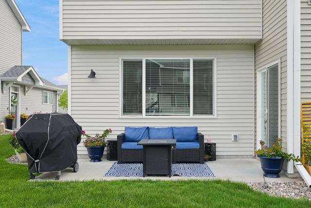 1723 Southpoint Lane, Hudson, WI 54016