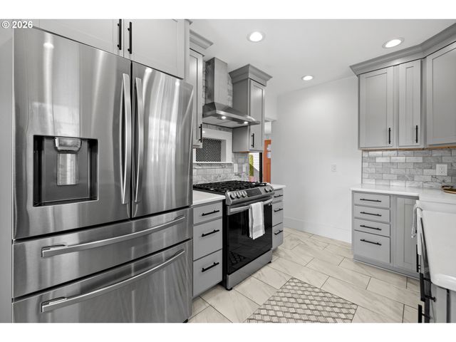 6959 N DENVER Ave, Portland, OR 97217