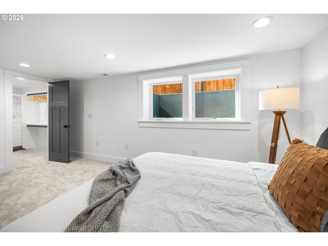 6959 N DENVER Ave, Portland, OR 97217