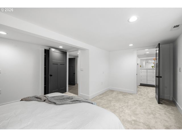 6959 N DENVER Ave, Portland, OR 97217