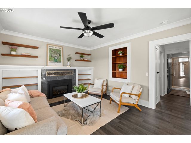6959 N DENVER Ave, Portland, OR 97217