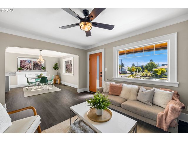 6959 N DENVER Ave, Portland, OR 97217
