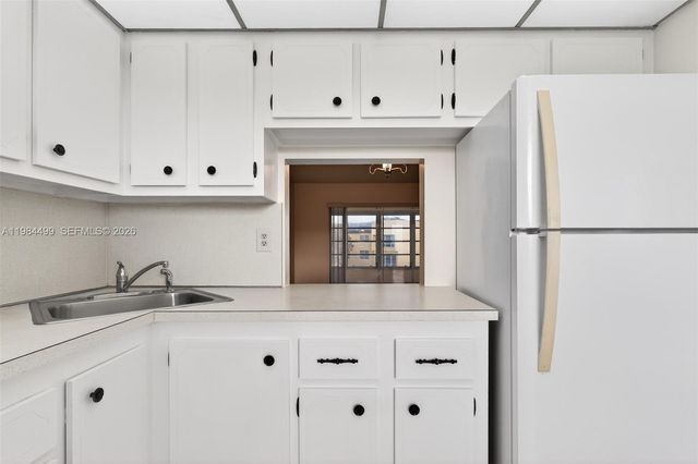 6070 NW 64th Ave 308, Tamarac, FL 33319