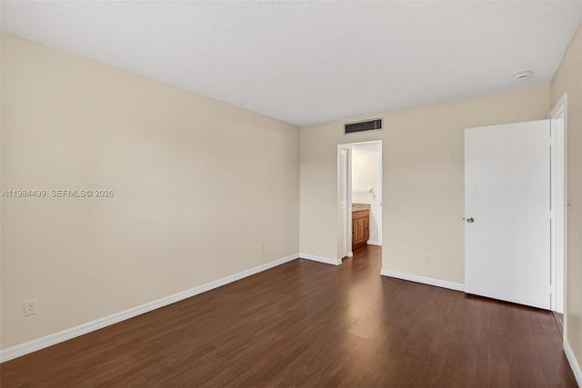 6070 NW 64th Ave 308, Tamarac, FL 33319