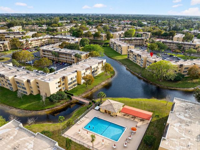 6070 NW 64th Ave 308, Tamarac, FL 33319