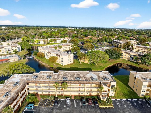 6070 NW 64th Ave 308, Tamarac, FL 33319