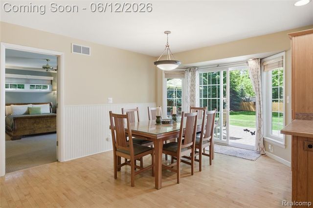 830 Hemingway Road, Lake Orion, MI 48362