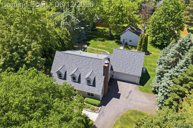 830 Hemingway Road, Lake Orion, MI 48362