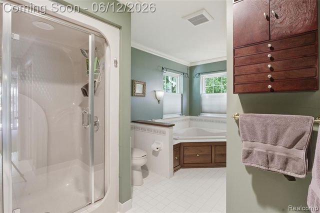 830 Hemingway Road, Lake Orion, MI 48362
