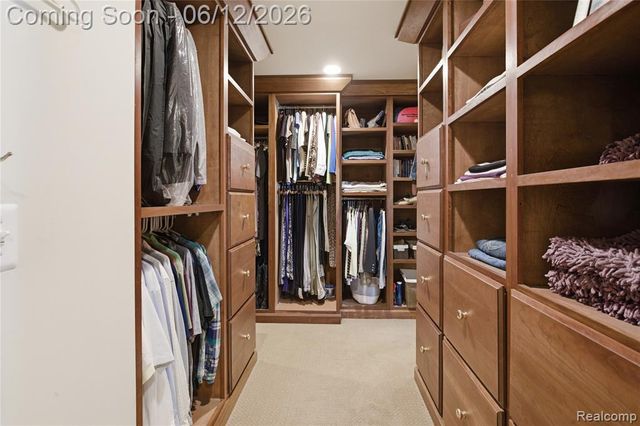 830 Hemingway Road, Lake Orion, MI 48362