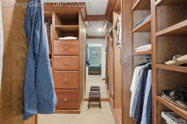 830 Hemingway Road, Lake Orion, MI 48362