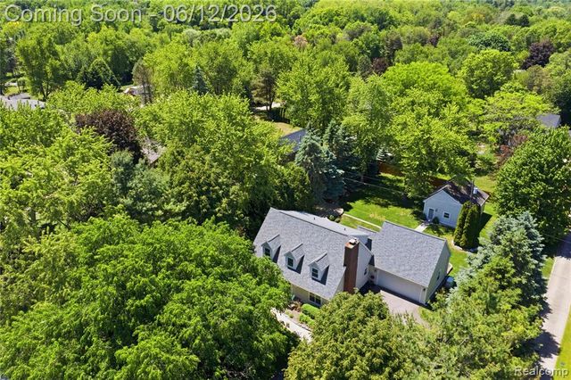 830 Hemingway Road, Lake Orion, MI 48362