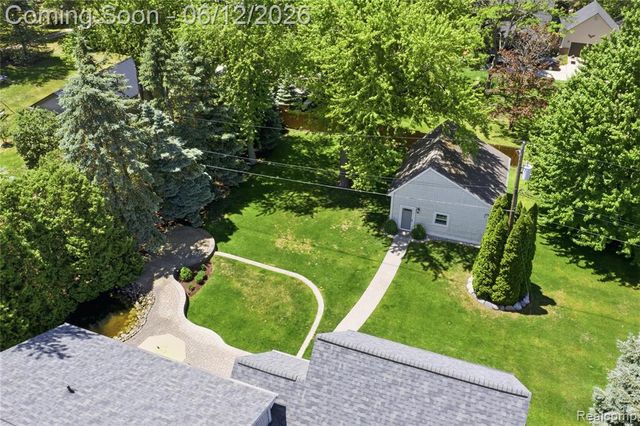 830 Hemingway Road, Lake Orion, MI 48362