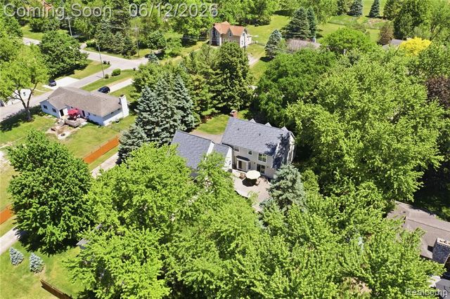 830 Hemingway Road, Lake Orion, MI 48362