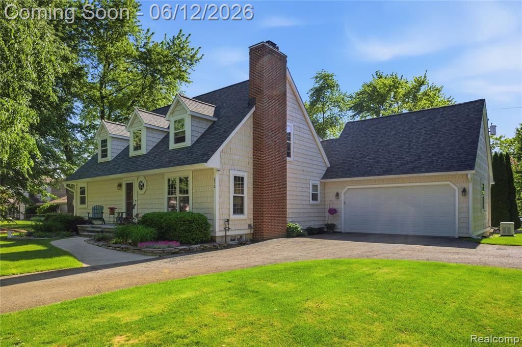 830 Hemingway Road, Lake Orion, MI 48362