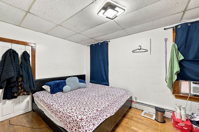 104 Waterhill St, Lynn, MA 01905