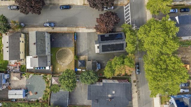104 Waterhill St, Lynn, MA 01905