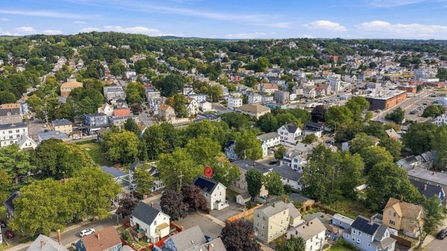 104 Waterhill St, Lynn, MA 01905