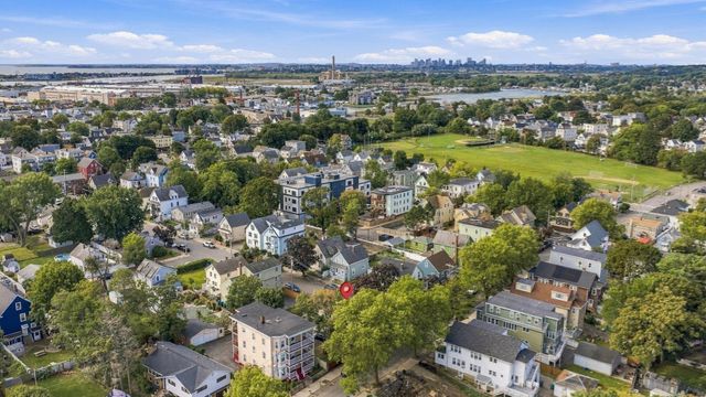 104 Waterhill St, Lynn, MA 01905