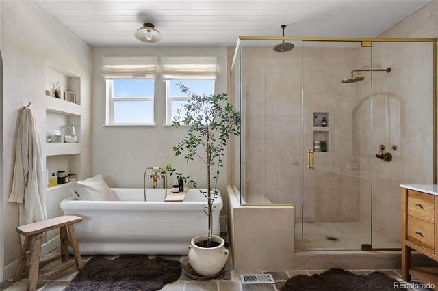 8205 E Prairie Meadow Drive, Denver, CO 80238