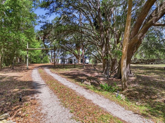 22130 NW 75TH AVENUE ROAD, Micanopy, FL 32667
