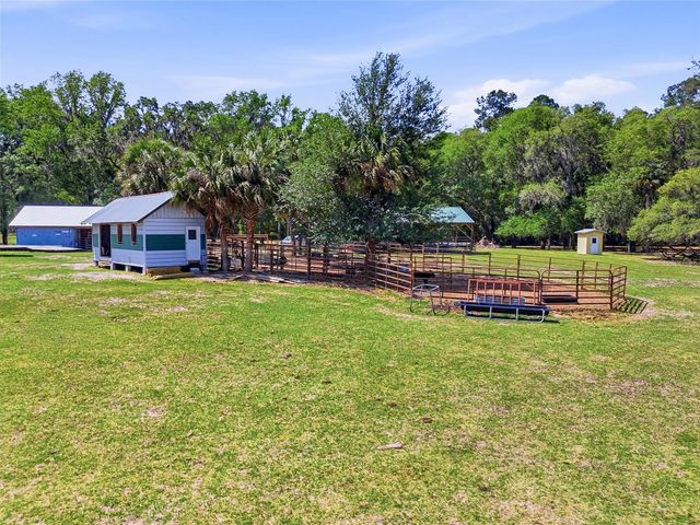 22130 NW 75TH AVENUE ROAD, Micanopy, FL 32667