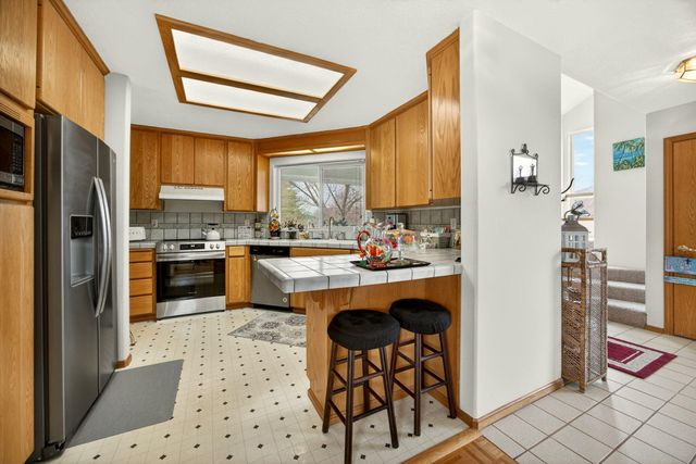 1087 Oak Knoll Drive, Ashland, OR 97520