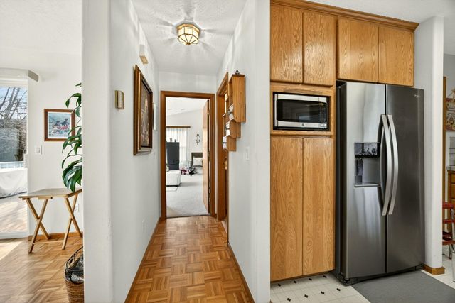 1087 Oak Knoll Drive, Ashland, OR 97520