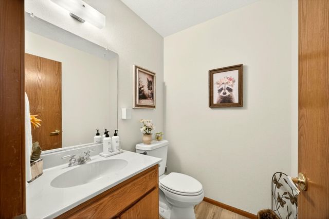 1087 Oak Knoll Drive, Ashland, OR 97520