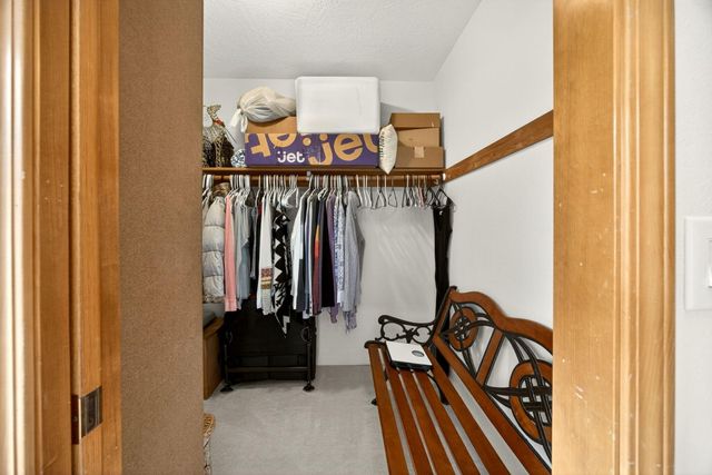 1087 Oak Knoll Drive, Ashland, OR 97520