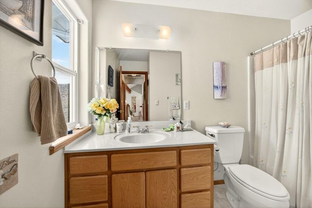 1087 Oak Knoll Drive, Ashland, OR 97520