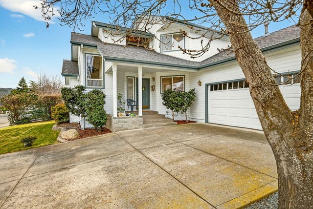 1087 Oak Knoll Drive, Ashland, OR 97520