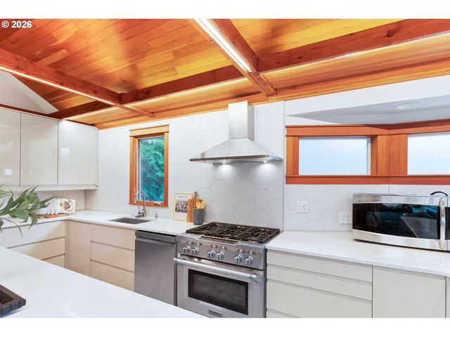 1221 Se REX St, Portland, OR 97202